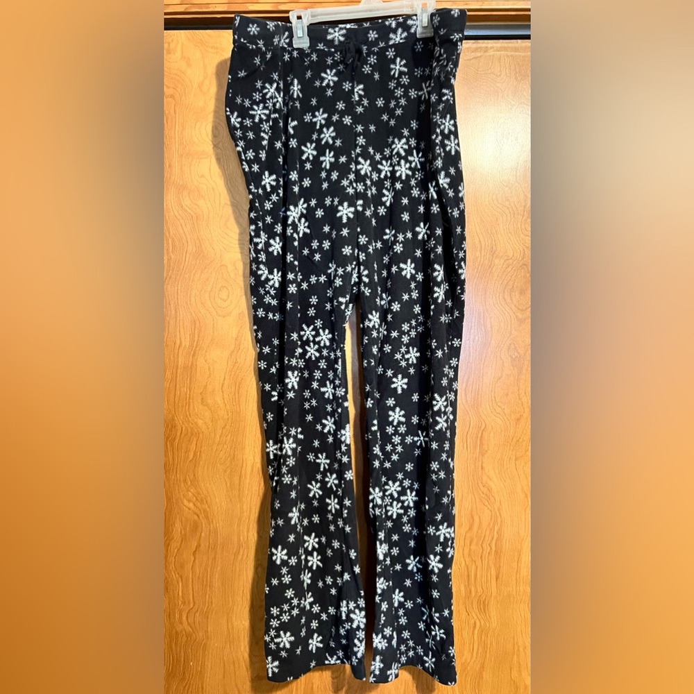 Old Navy Snowflake Pants